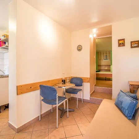 Apartment In Vrbnik/insel Krk 13614
